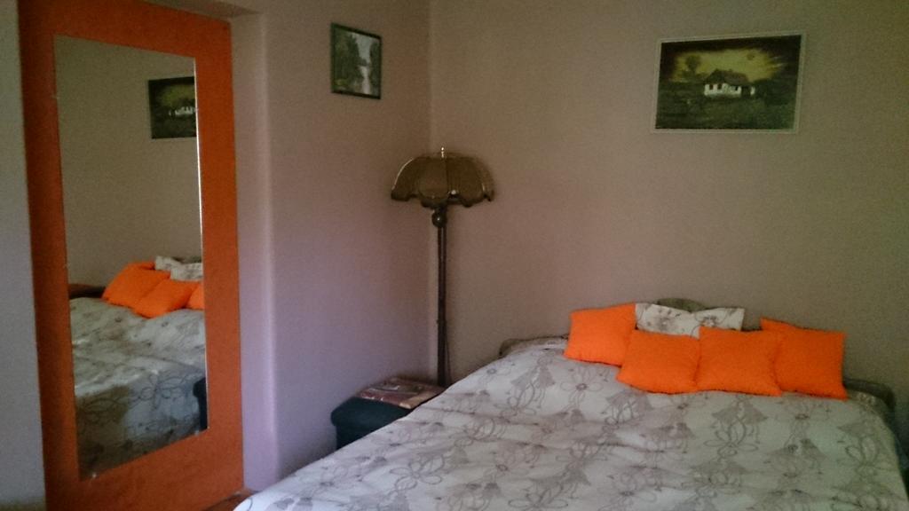 Apartament Boris Apartman Gyula Zewnętrze zdjęcie